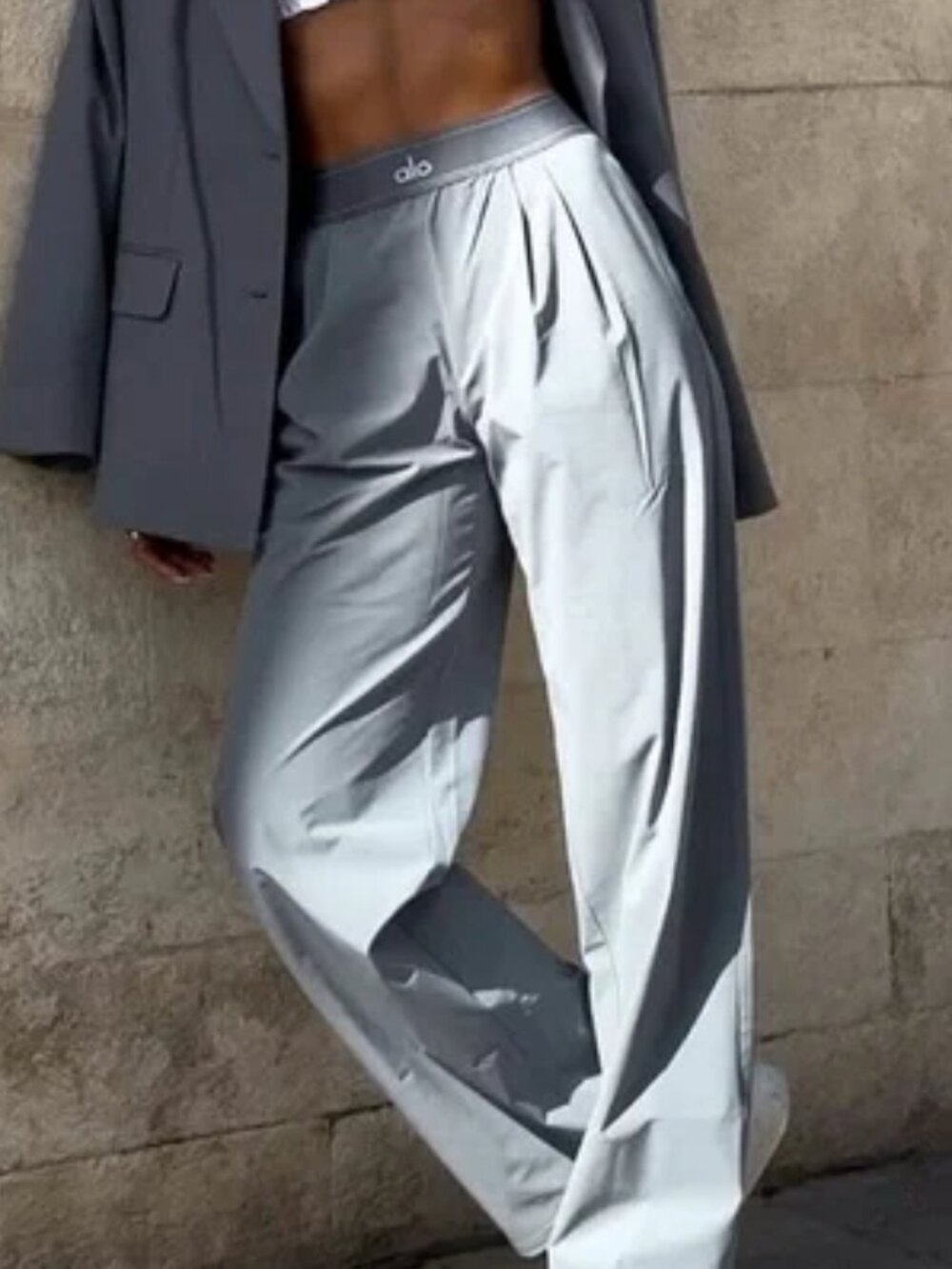 Alo Yoga NWT Steel Grey Pants Regular 30-inch😎Cool Girl Wardrobe Essentials⛄